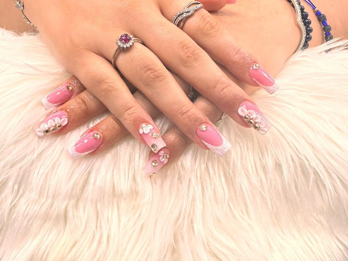 Neris Nails